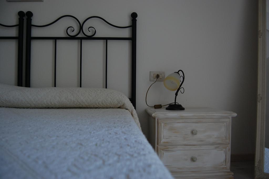 Bed and Breakfast Andrea E Valentina S'archittu Cuglieri Zimmer foto